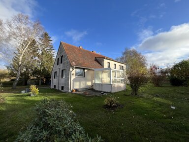 Einfamilienhaus zum Kauf 299.000 € 7 Zimmer 300 m² 4.400 m² Grundstück frei ab 01.12.2024 Langen Trechow Langen Trechow 18246