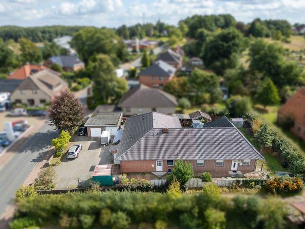 Mehrfamilienhaus zum Kauf 389.000 € 8 Zimmer 229,5 m² 993 m² Grundstück Barrien Syke / Barrien 28857