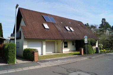 Mehrfamilienhaus zum Kauf 229.000 € 8 Zimmer 250 m² 1.247 m² Grundstück frei ab sofort Pfarrweisach Pfarrweisach 96176