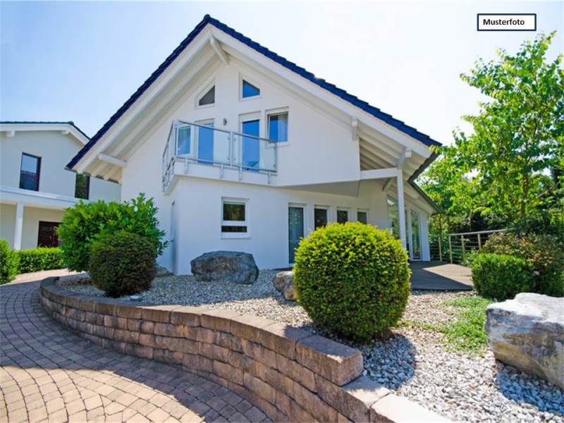 Haus zum Kauf Provisionsfrei Zwangsversteigerung 595.000 € 168 m²<br/>Wohnfläche 1.070 m²<br/>Grundstück Renzenhof Röthenbach 90552