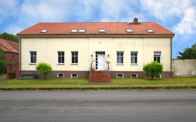 Mehrfamilienhaus zum Kauf 310.000 € 23 Zimmer 284 m² 3.916 m² Grundstück Damme Nennhausen 14715