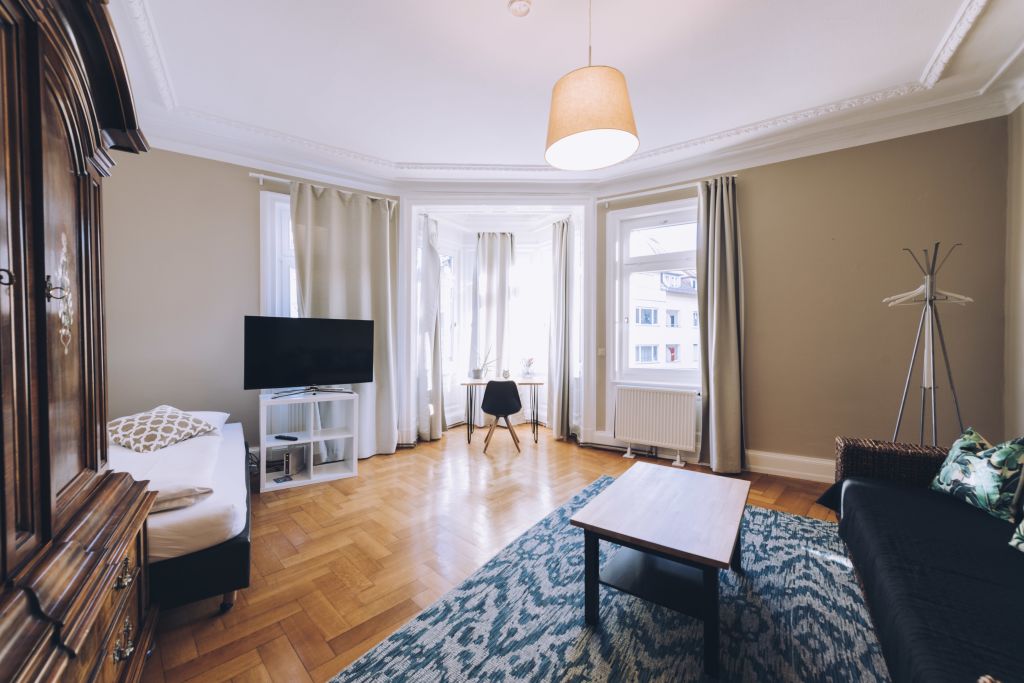 Wohnung zur Miete Wohnen auf Zeit 2.190 € 2 Zimmer 75 m²<br/>Wohnfläche 01.05.2025<br/>Verfügbarkeit Immenhofer Straße Lehen Stuttgart 70180