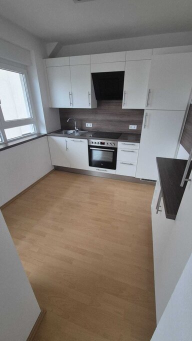 Wohnung zur Miete 650 € 2,5 Zimmer 57 m² Geschoss 1/1 Anspach Neu-Anspach 61267