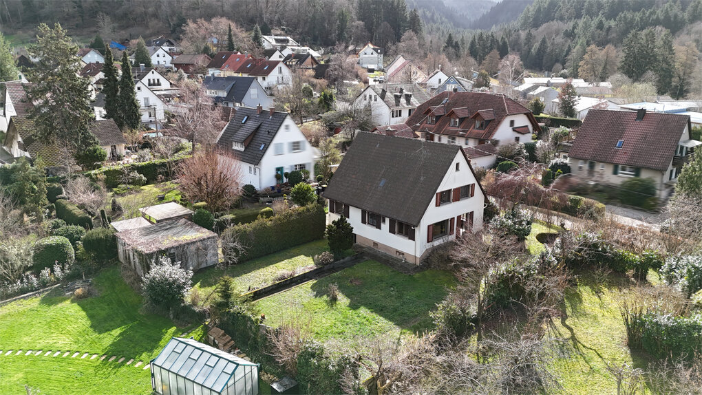 Einfamilienhaus zum Kauf 539.000 € 7 Zimmer 170 m²<br/>Wohnfläche 935 m²<br/>Grundstück Sulzburg Sulzburg 79295