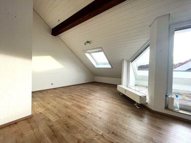 Maisonette zur Miete 900 € 2,5 Zimmer 57 m² 3. Geschoss frei ab 01.12.2024 Adolph-von-Menzel-Straße 9 Altstadt Bietigheim-Bissingen 74321