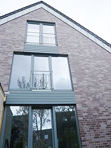 Haus zum Kauf Provisionsfrei 250.000 € 5,5 Zimmer 170 m² 20 m² Grundstück Euskirchenerstr 40 Niederkassel Düsseldorf 40547