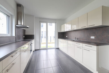 Wohnung zur Miete 2.361,43 € 5 Zimmer 164,5 m² frei ab 01.10.2024 Max-Pechstein-Straße 2 Süd / Stadtbezirk 123 Ludwigshafen am Rhein, Süd 67061