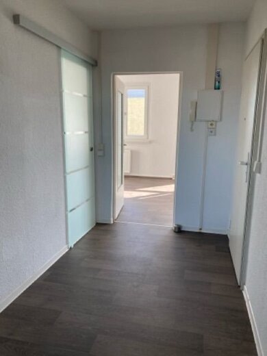 Wohnung zur Miete 331 € 3 Zimmer 57,1 m² 3. Geschoss Gustav-Jeuthe-Straße 6 Süd Dessau-Roßlau 06849