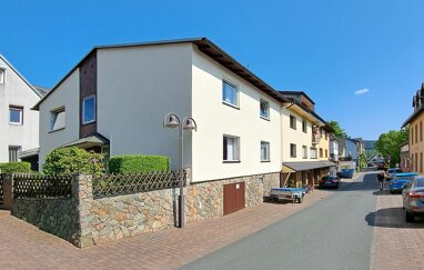 Einfamilienhaus zum Kauf Provisionsfrei 330.000 € 8 Zimmer 165 m² 199 m² Grundstück Schulstraße 3 Oberreifenberg Schmitten-Oberreifenberg 61389