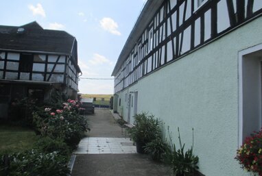 Bauernhaus zum Kauf 100.000 € 8 Zimmer 150 m² 1.776 m² Grundstück Neugernsdorf 7 Neugernsdorf Langenwetzendorf 07957