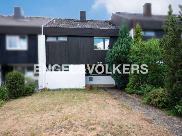 Reihenmittelhaus zum Kauf 319.000 € 5 Zimmer 134 m² 306 m² Grundstück Sennfeld 97526