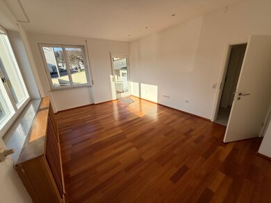 Wohnung zur Miete 1.160 € 4 Zimmer 95 m² 1. Geschoss frei ab 01.04.2025 Heslach Stuttgart 70199