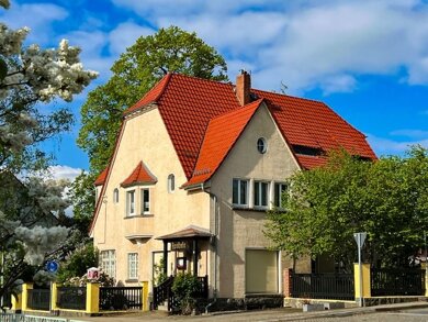 Villa zum Kauf 380.000 € 13 Zimmer 247 m² 1.544 m² Grundstück Demitz-Thumitz Demitz-Thumitz 01877