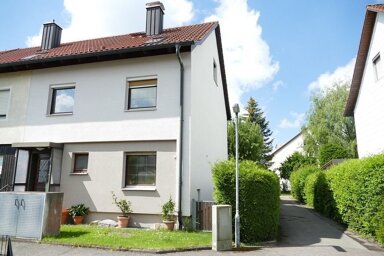 Haus zum Kauf provisionsfrei 300.000 € 5 Zimmer 135 m² 240 m² Grundstück frei ab sofort Hirtenstrasse 33 Eching Eching 85386