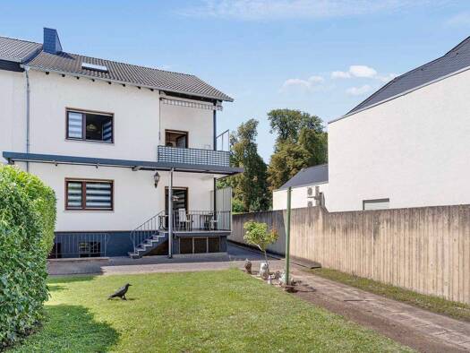 Mehrfamilienhaus zum Kauf 375.000 € 8 Zimmer 165,5 m² 627 m² Grundstück Neuwied 56564