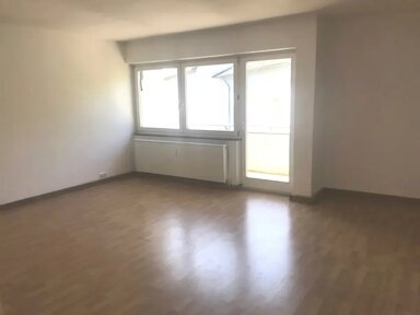 Wohnung zur Miete 700 € 3 Zimmer 77 m² Merianstraße 15 Dreifaltigkeit Amberg 92224