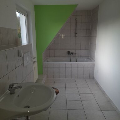 Wohnung zur Miete 265 € 2 Zimmer 45 m² 2. Geschoss frei ab sofort Ernst-Schneller-Str. 3 Wiesenburg Wildenfels 08134