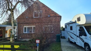 Haus zum Kauf 110.000 € 5 Zimmer 170 m² 450 m² Grundstück frei ab sofort Lauta Dorf Lauta 02991