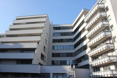 Wohnung zur Miete 590 € 2 Zimmer 67,2 m² 3. Geschoss Dresdner Straße 2a Zentrum - Südost Leipzig 04103