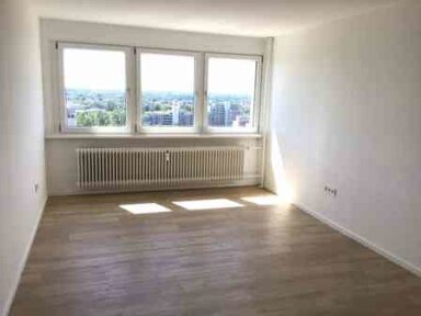 Wohnung zur Miete 651 € 3 Zimmer 82,2 m² 17. Geschoss frei ab 19.03.2025 Nobelring 44 Groß-Buchholz Hannover 30627