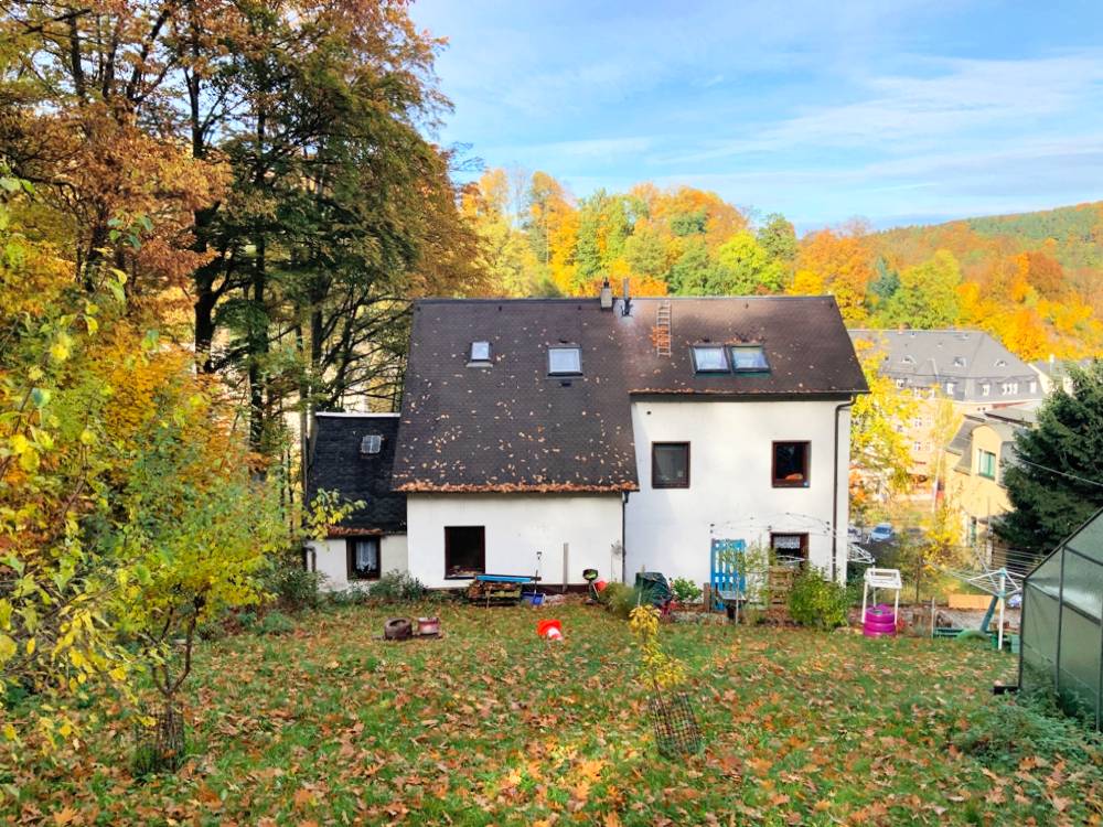 Mehrfamilienhaus zum Kauf 149.000 € 6 Zimmer 181 m²<br/>Wohnfläche 1.100 m²<br/>Grundstück Schwarzenberg Schwarzenberg/Erzgebirge 08340