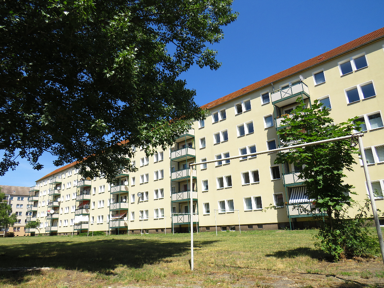 Wohnung zur Miete 375 € 3 Zimmer 57,7 m² 2. Geschoss frei ab sofort Thalheimer Straße 13 Sandersdorf Sandersdorf-Brehna 06792