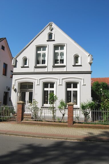 Einfamilienhaus zum Kauf 155.000 € 5 Zimmer 105 m² 266 m² Grundstück Georgstraße 10 Brake Brake 26919