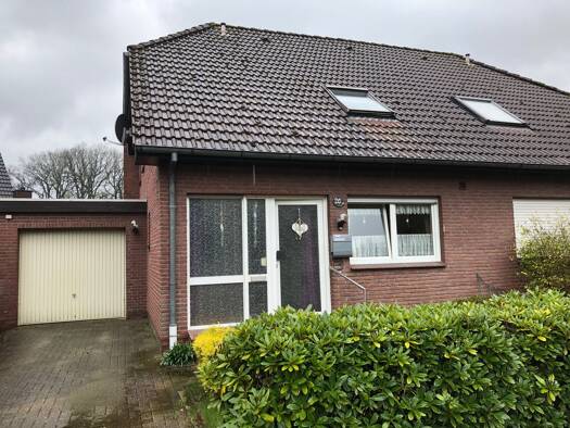 Doppelhaushälfte zum Kauf provisionsfrei 290.000 € 4 Zimmer 100 m² 472 m² Grundstück Westerstede 26655