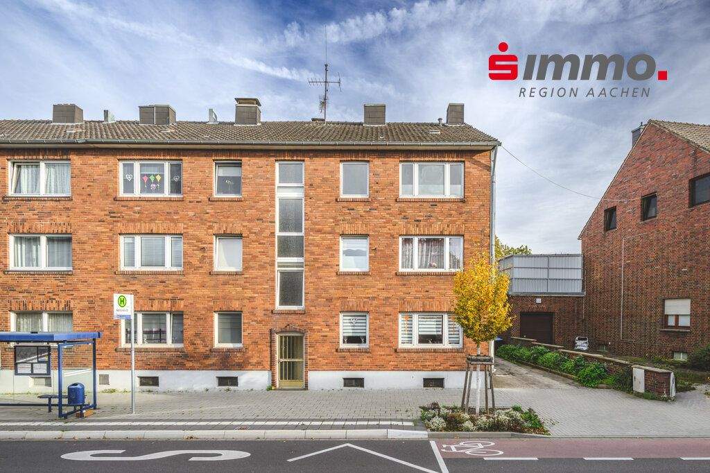 Sechsfamilienhaus mit 5 Garagen in zentraler Lage