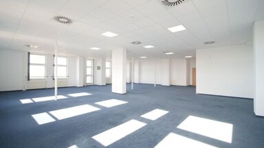 Büro-/Praxisfläche zur Miete provisionsfrei 12,50 € 2.300 m² Bürofläche teilbar von 750 m² bis 1.500 m² Marzahn Berlin 12681