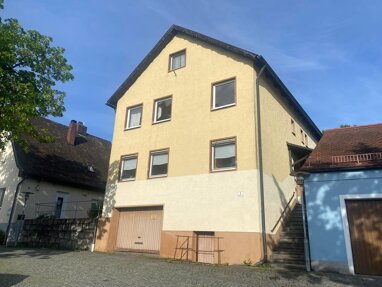 Mehrfamilienhaus zum Kauf 90.000 € 6 Zimmer 140 m² 197 m² Grundstück Äußerer Markt 5 Leuchtenberg Leuchtenberg 92705