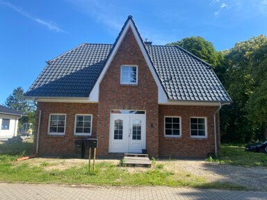 Einfamilienhaus zur Miete 1.800 € 4,5 Zimmer 150 m² 650 m² Grundstück frei ab sofort Am Mühlenberg 4 Gützkow Gützkow 17506