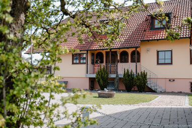 Mehrfamilienhaus zum Kauf Provisionsfrei 985.000 € 10 Zimmer 330,8 m² 1.370 m² Grundstück Pfullendorf Pfullendorf 88630