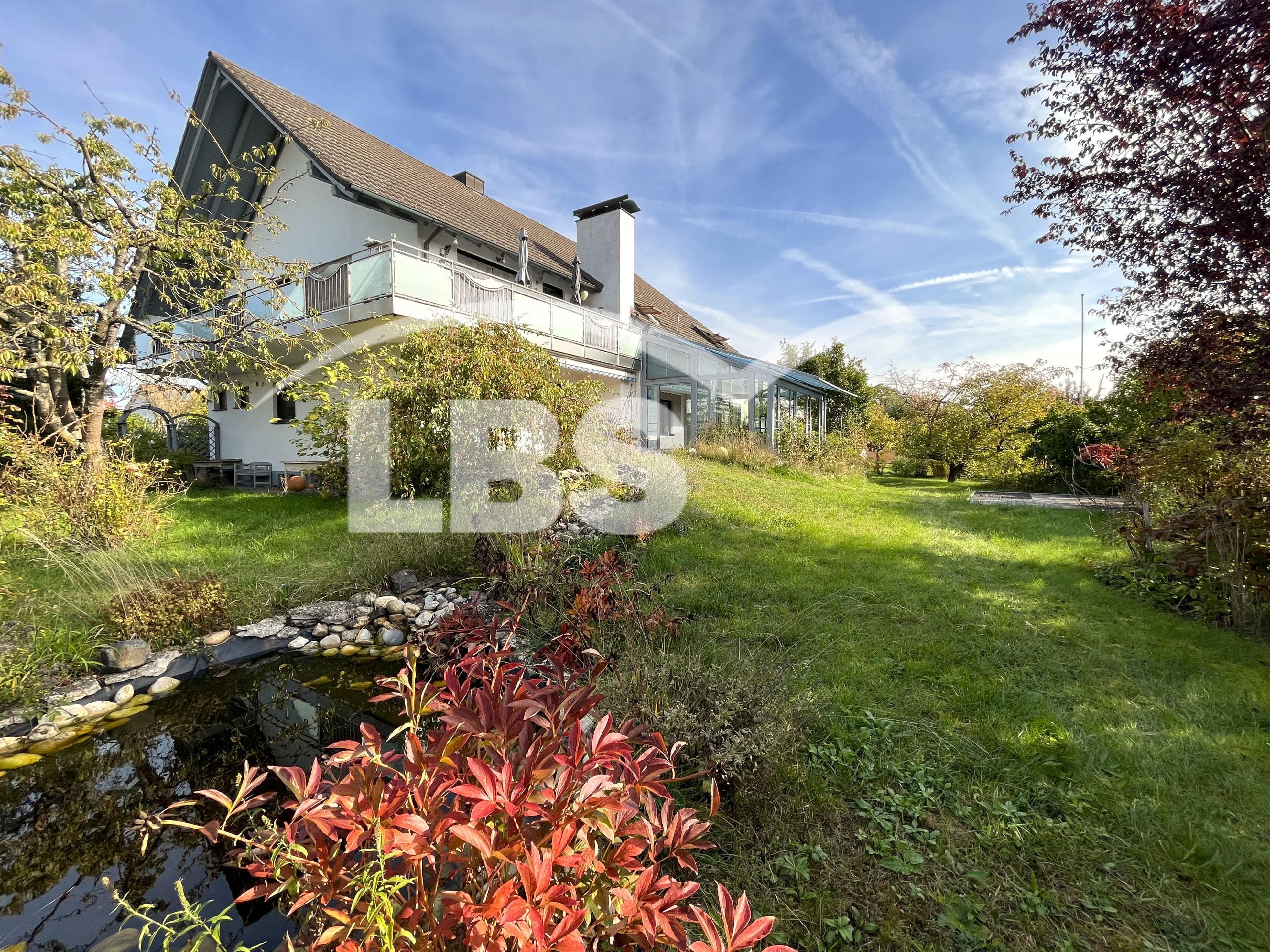 Einfamilienhaus zum Kauf 619.000 € 9 Zimmer 240 m²<br/>Wohnfläche 1.058 m²<br/>Grundstück Höchstadt Höchstadt 91315