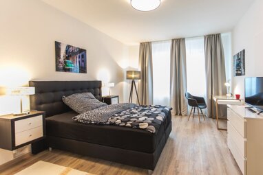 WG-Zimmer zur Miete Wohnen auf Zeit 700 € 24 m² EG frei ab 01.02.2025 Uhlandstraße 00 1.OGli Ostend Frankfurt am Main 60314