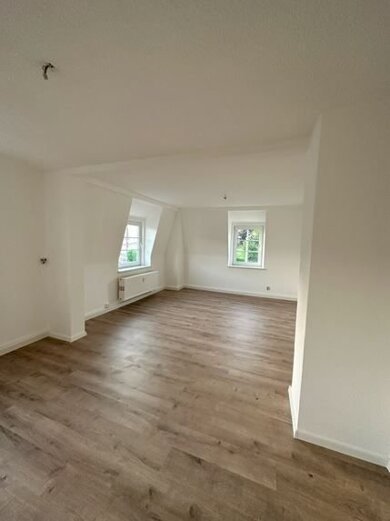 Wohnung zur Miete 599 € 4 Zimmer 106,3 m² 2. Geschoss frei ab sofort Böhmertstraße 8 Roßwein Roßwein 04741