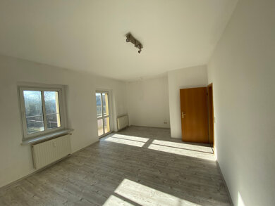 Studio zur Miete 499 € 4 Zimmer 99,2 m² 1. Geschoss Gartenstr. 25c Berga Berga 07980