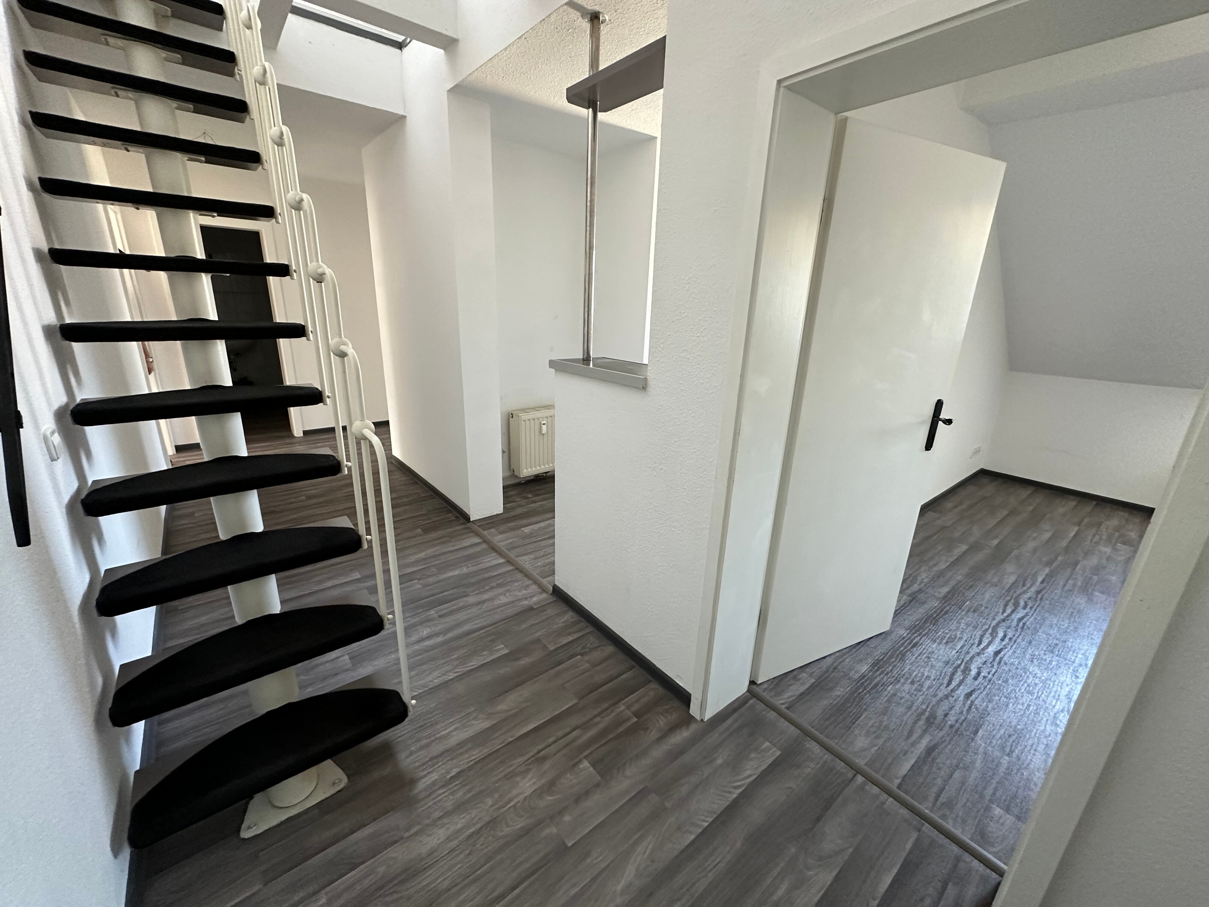 Maisonette zur Miete 499 € 3 Zimmer 90 m²<br/>Wohnfläche 4.<br/>Geschoss Ludwigstraße 43 Schloßchemnitz 024 Chemnitz 09113