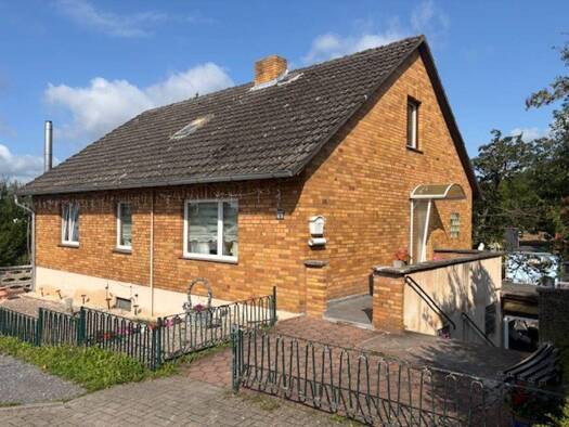 Einfamilienhaus zum Kauf 335.000 € 6 Zimmer 200 m² 1.494 m² Grundstück Segelhorst Hessisch-Oldendorf 31840