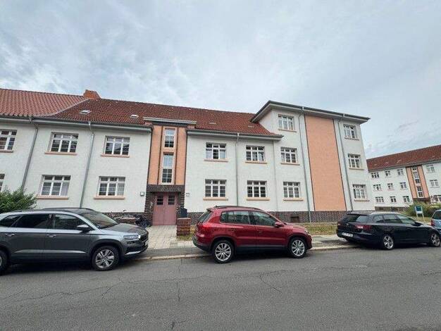 Wohnung zur Miete 757 € 3 Zimmer 68,5 m² frei ab 27.12.2025 Walkuerenring 43 Braunschweig 38106