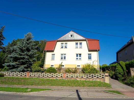 Mehrfamilienhaus zum Kauf 193.000 € 11 Zimmer 216 m² 900 m² Grundstück Claußnitz 09236