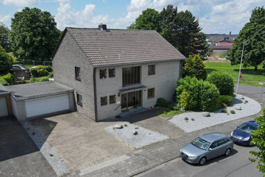 Einfamilienhaus zum Kauf 590.000 € 7 Zimmer 213 m² 851 m² Grundstück Dormagen - Mitte Dormagen 41539