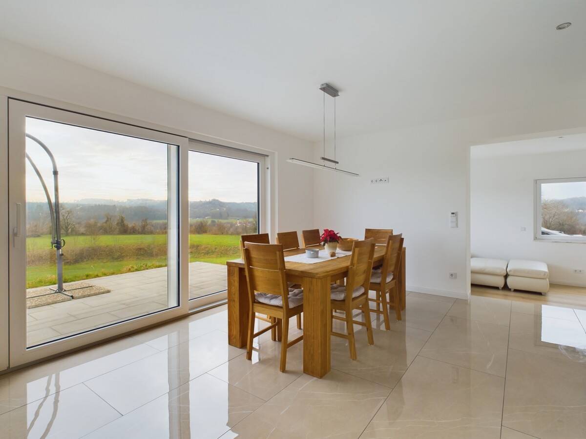 Immobilie in Gars am Inn - Gars am Inn: Modernes Einfamilienhaus in idyllischer Alleinlage - Großes Gartengestaltungspotential - Bild 1