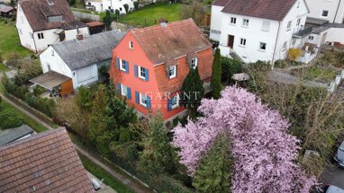 Mehrfamilienhaus zum Kauf 383.000 € 6 Zimmer 120 m² 580 m² Grundstück Kitzingen Kitzingen 97318