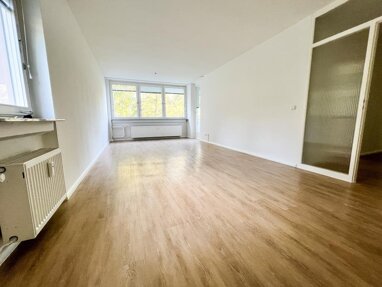 Wohnung zum Kauf 299.000 € 3 Zimmer 90 m² 1. Geschoss Eschborn Eschborn 65760
