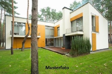 Einfamilienhaus zum Kauf Zwangsversteigerung 200.000 € 4 Zimmer 133 m² 658 m² Grundstück Innenstadt - West Crailsheim 74564