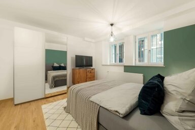 Wohnung zur Miete Wohnen auf Zeit 800 € 4 Zimmer 18 m² frei ab sofort Augustenstraße Feuersee Stuttgart 70178