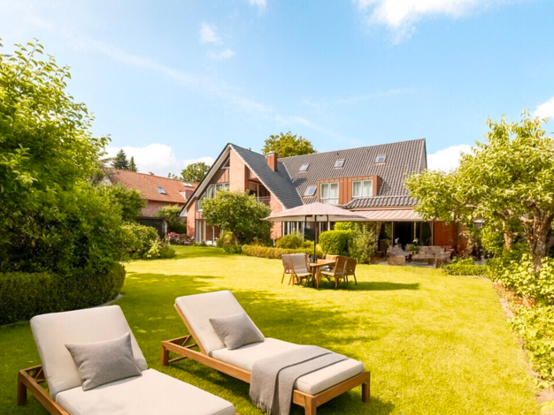 Wohnung zur Miete 2.400 € 6 Zimmer 185 m² 2 Geschosse frei ab sofort Bargteheide 22941