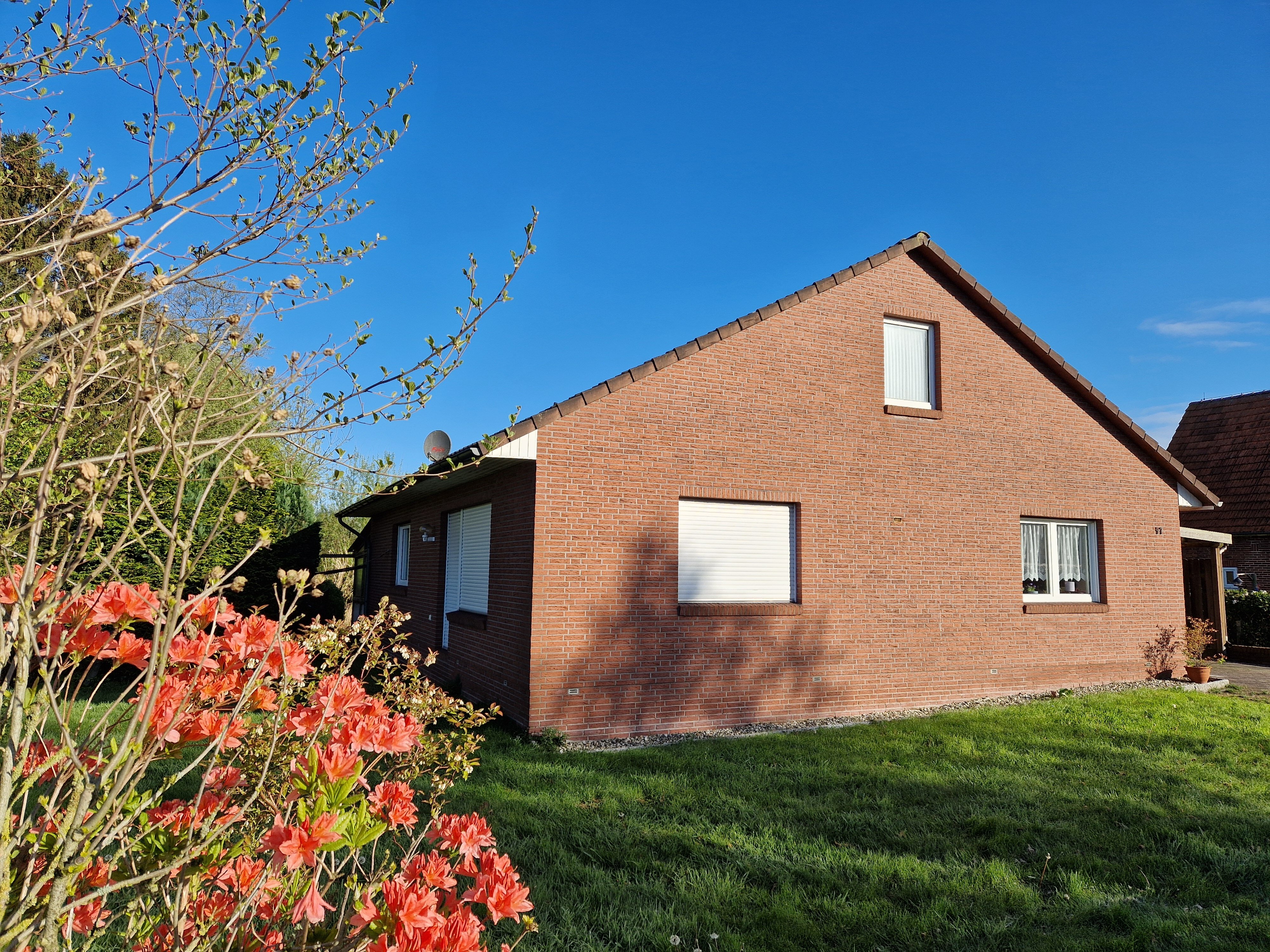 Einfamilienhaus zum Kauf 185.000 € 3 Zimmer 133 m²<br/>Wohnfläche 1.957 m²<br/>Grundstück Elisabethfehn Barßel 26676