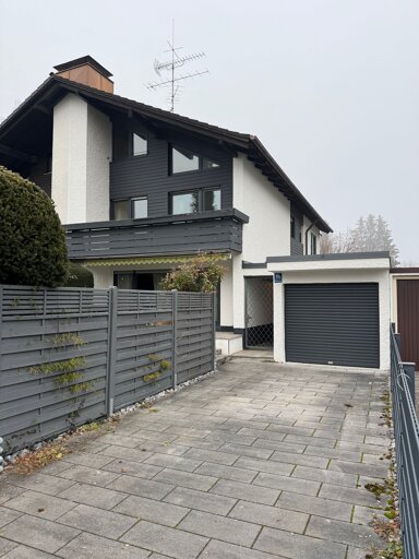 Haus zum Kauf 1.050.000 € 6 Zimmer 210 m² 305 m² Grundstück frei ab sofort Waldperlach München 81739